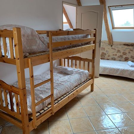 Cafe De La Place Gite & Chambres D'Hotes "Lou Pastre" Lanuéjols Buitenkant foto