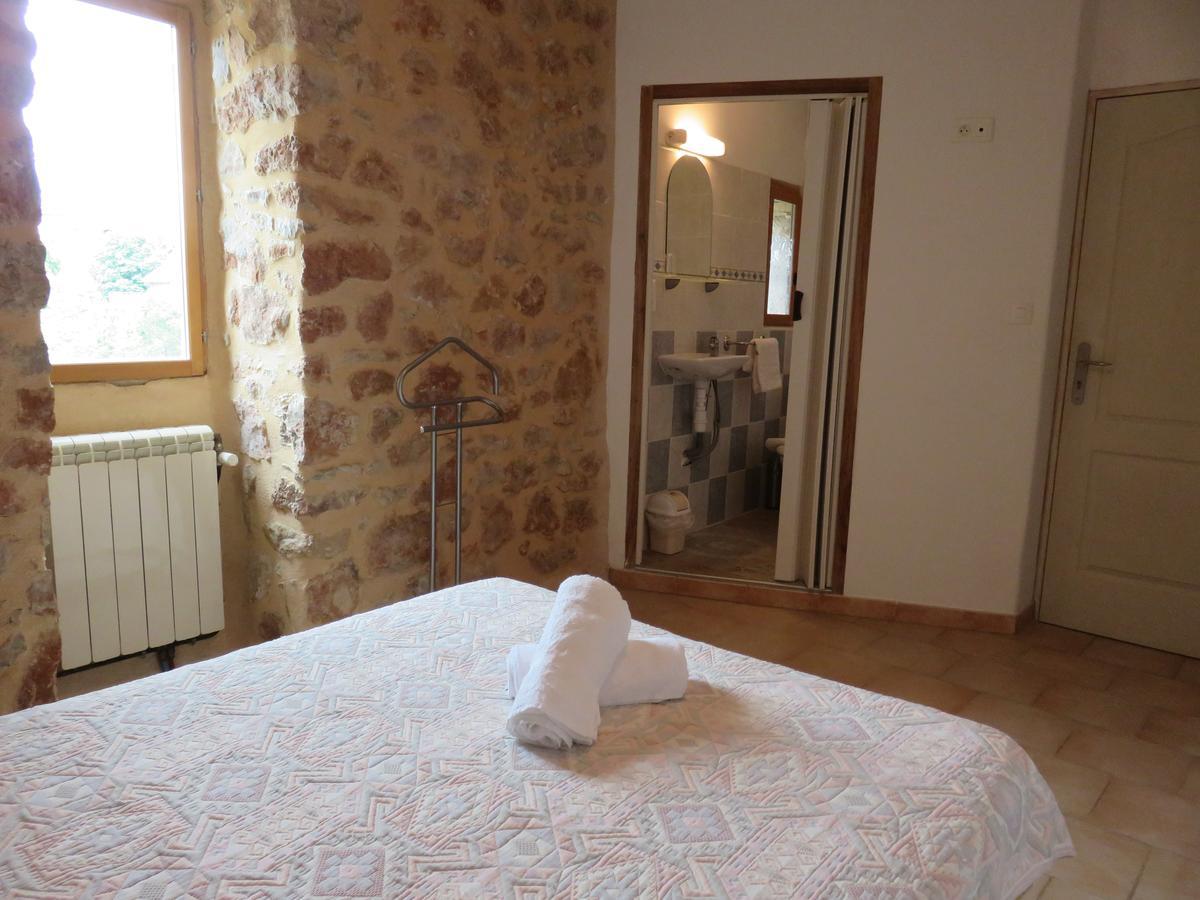 Cafe De La Place Gite & Chambres D'Hotes "Lou Pastre" Lanuéjols Buitenkant foto